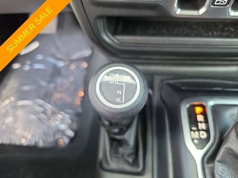 Certified 2023 Jeep Gladiator Sport AWD/4WD image 20