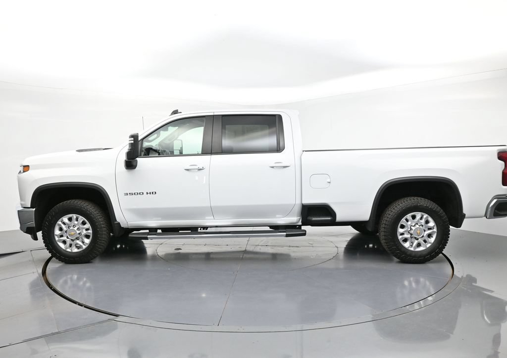 Used 2022 Chevrolet Silverado 3500 LT w/ Convenience Package AWD/4WD image 5