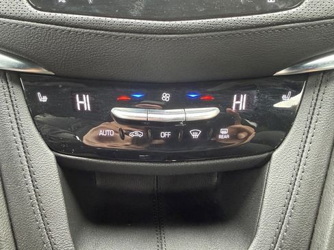 Used 2025 Cadillac XT5 Premium Luxury image 27