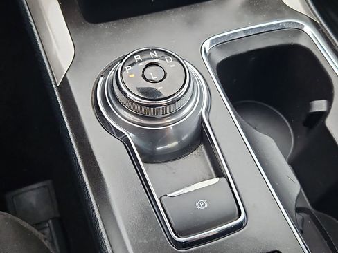 Used 2019 Ford Fusion SE image 27