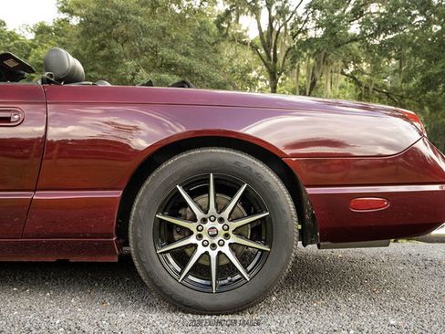 Used 2002 Ford Thunderbird RWD image 3