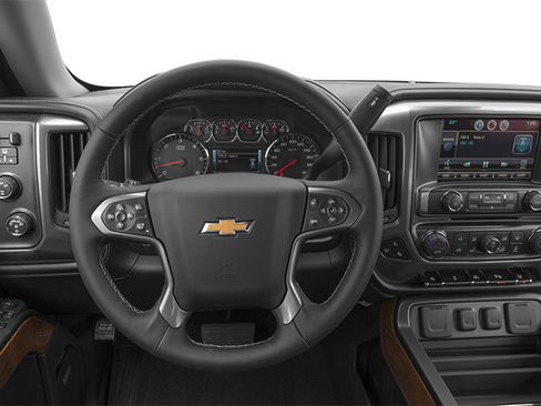 Used 2014 Chevrolet Silverado 1500 High Country w/ High Country Premium Package AWD/4WD image 9