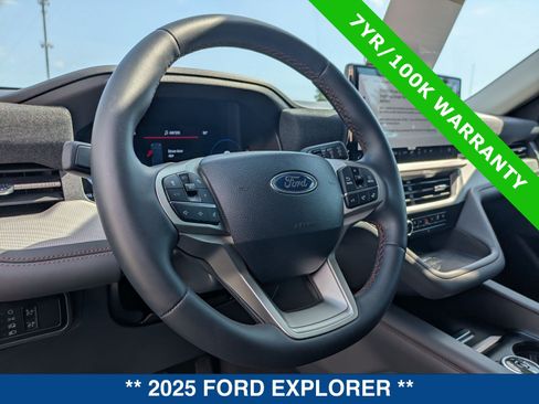 Certified 2025 Ford Explorer Active RWD image 28