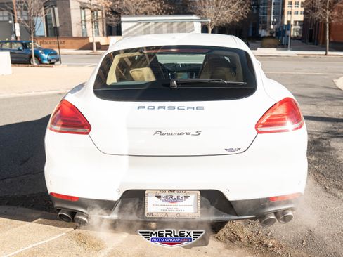 Used 2015 Porsche Panamera S w/ Premium Package Plus image 6