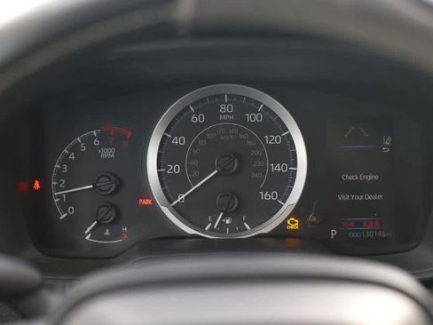 Used 2020 Toyota Corolla LE image 16