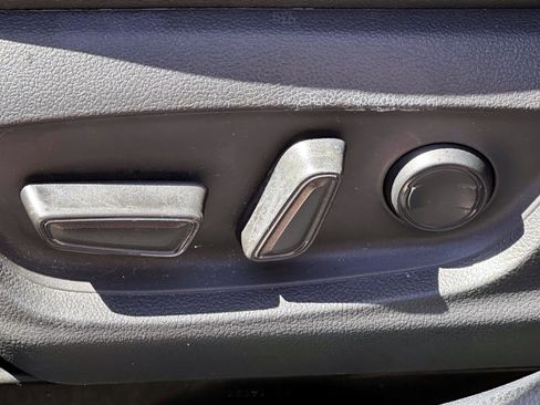 Used 2022 Toyota Camry XSE image 14