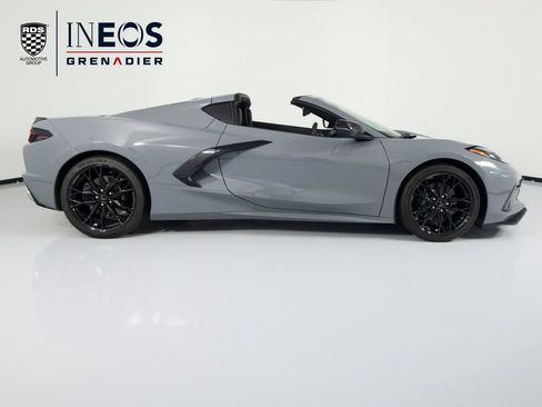 Used 2025 Chevrolet Corvette Stingray Coupe w/ 1LT RWD image 5