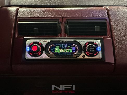 Used 1990 Chevrolet Silverado 1500 2WD Regular Cab image 28