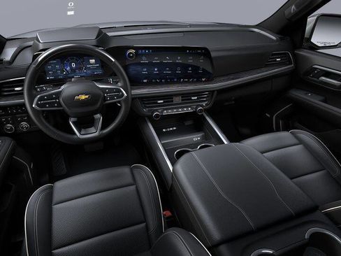 New 2026 Chevrolet Suburban Premier image 31