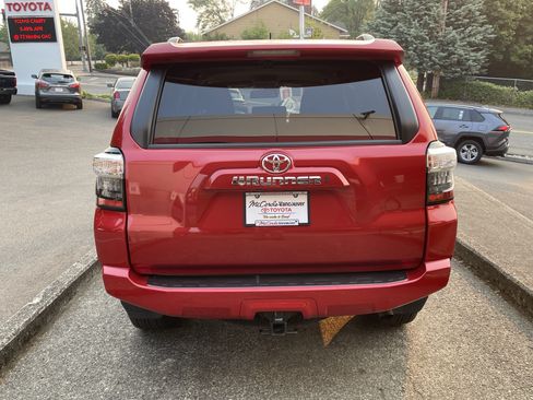 Certified 2024 Toyota 4Runner SR5 AWD/4WD image 5