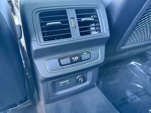 Used 2022 Audi Q5 2.0T Premium image 27