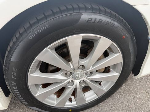Used 2011 Toyota Avalon Limited FWD image 9