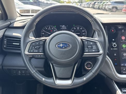 Used 2024 Subaru Outback Premium AWD/4WD image 3