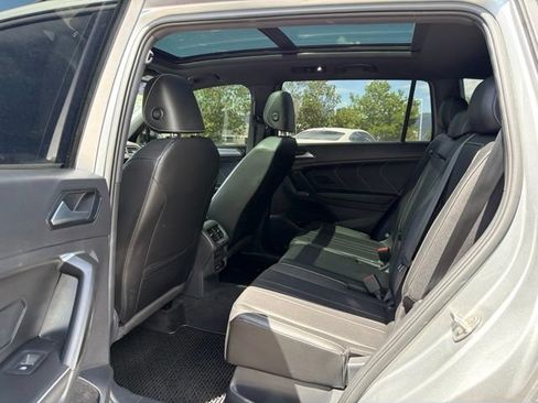 Used 2023 Volkswagen Tiguan SE R-Line AWD/4WD image 14