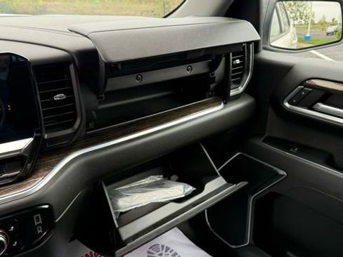 Used 2022 GMC Sierra 1500 Elevation image 33