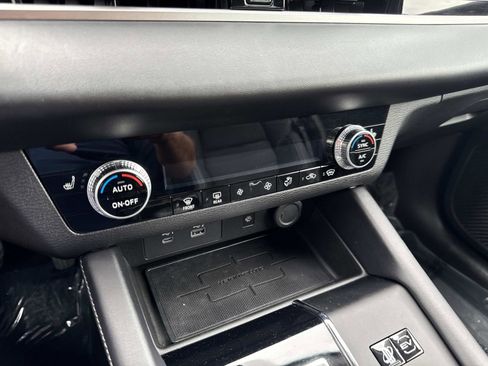 Used 2023 Mitsubishi Outlander SE image 20