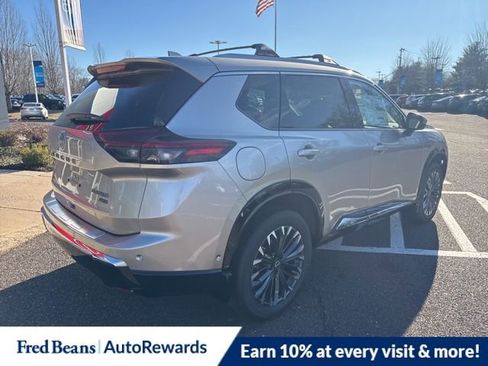 New 2026 Nissan Rogue Platinum image 10