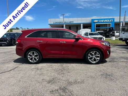 Used 2017 Kia Sorento SX FWD image 2