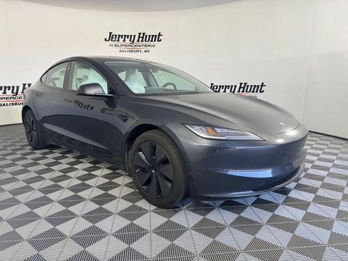 Used 2025 Tesla Model 3 RWD image 6