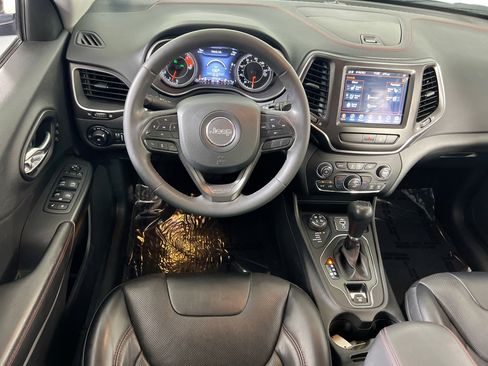 Used 2022 Jeep Cherokee Trailhawk w/ Premium Leather Package image 21