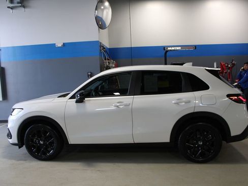 Used 2024 Honda HR-V Sport image 15