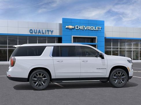 New 2026 Chevrolet Suburban LS image 5