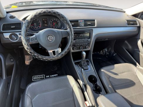 Used 2014 Volkswagen Passat 1.8T Wolfsburg Edition FWD image 15