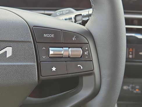 New 2026 Kia Sportage EX image 30