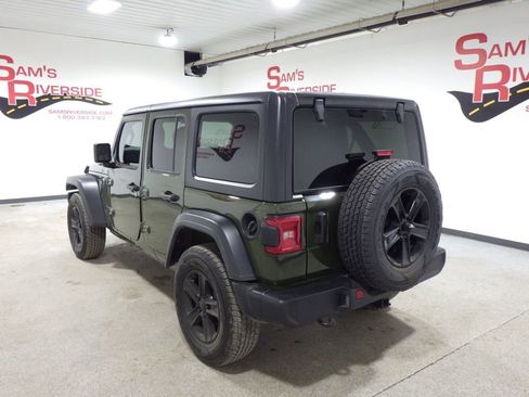 Used 2021 Jeep Wrangler Unlimited Sport image 3