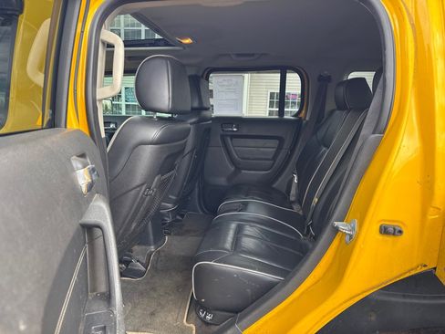 Used 2007 HUMMER H3 AWD/4WD image 12