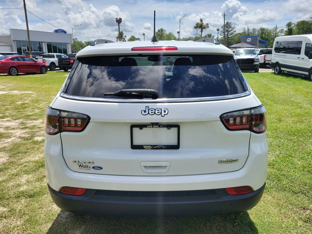 Used 2024 Jeep Compass Latitude w/ Altitude Special Edition AWD/4WD image 10
