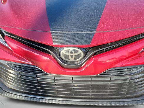 Used 2018 Toyota Camry LE FWD image 15