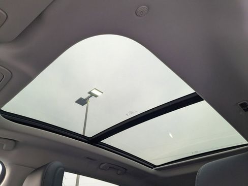 New 2026 Lincoln Nautilus Reserve AWD/4WD image 22