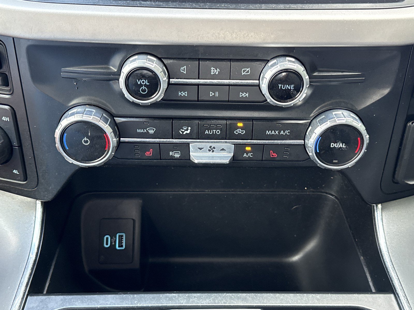 Used 2023 Ford F150 XLT w/ Equipment Group 302A High AWD/4WD image 27