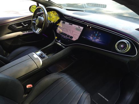 Used 2022 Mercedes-Benz EQS 580 4MATIC Sedan image 24
