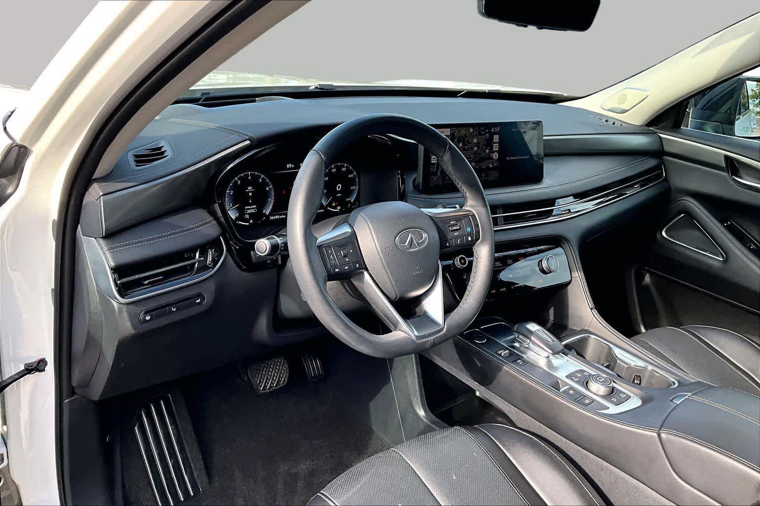 Used 2025 INFINITI QX60 Luxe w/ Vision Package AWD/4WD image 16
