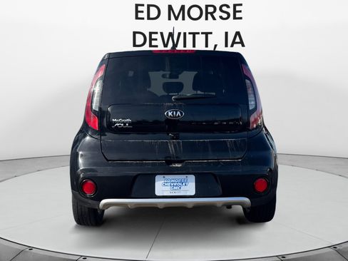 Used 2018 Kia Soul + image 4