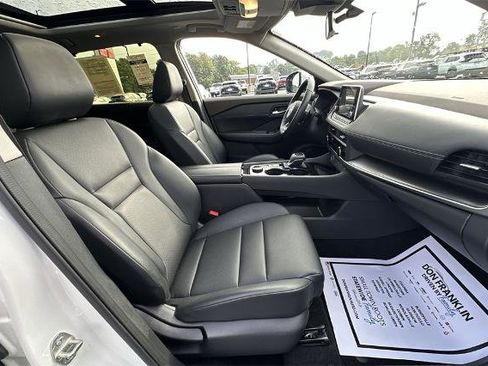 Certified 2023 Nissan Rogue SV w/ SV Premium B Package image 24