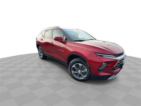 Used 2024 Chevrolet Blazer LT w/ Convenience Package image 2