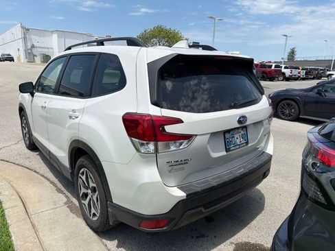 Used 2020 Subaru Forester Premium w/ Popular Package #1 AWD/4WD image 1