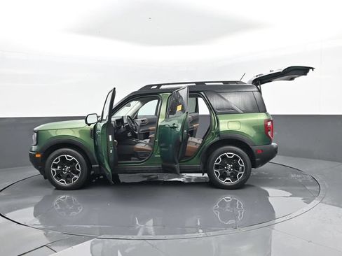 Used 2025 Ford Bronco Sport Outer Banks w/ Outer Banks Tech Package+ AWD/4WD image 31