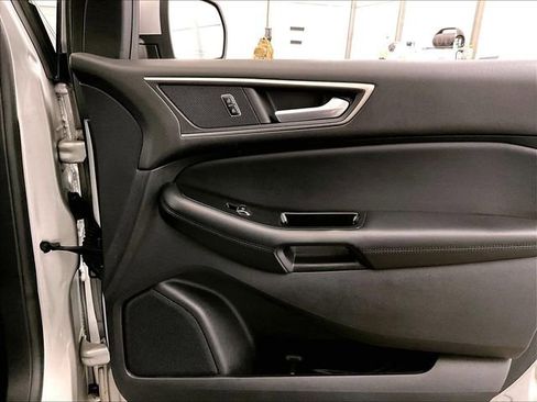 Used 2015 Ford Edge SEL w/ Equipment Group 201A AWD/4WD image 23
