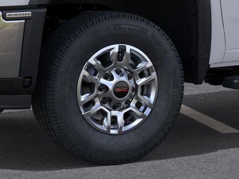 New 2026 GMC Sierra 2500 SLE w/ Preferred Package AWD/4WD image 9