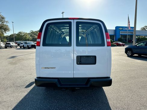New 2025 Chevrolet Express 2500 Extended w/ Driver Convenience Package image 4