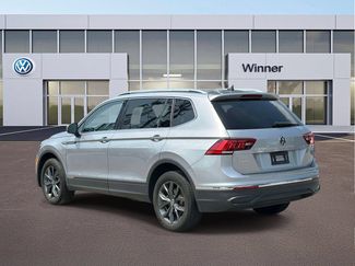 Used 2022 Volkswagen Tiguan SE AWD/4WD video 3