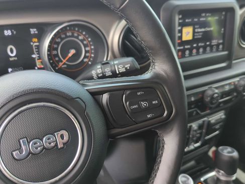 Used 2021 Jeep Wrangler Unlimited Sport AWD/4WD image 18