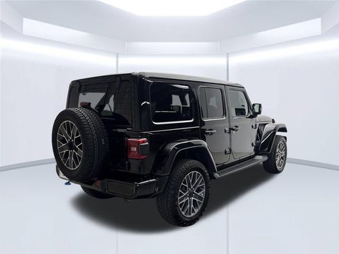 Used 2024 Jeep Wrangler High Altitude AWD/4WD image 8
