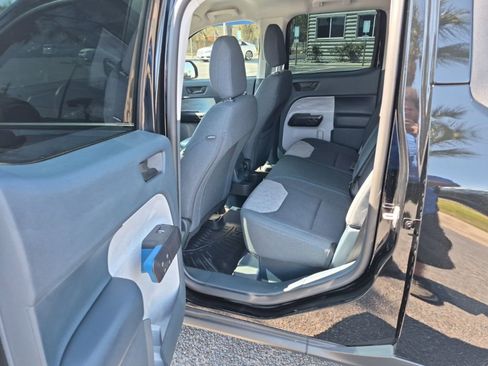 Certified 2025 Ford Maverick XLT w/ XLT Luxury Package FWD image 14