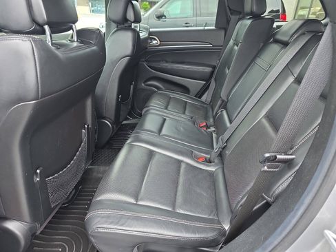 Used 2014 Jeep Grand Cherokee Limited w/ Luxury Group II AWD/4WD image 31