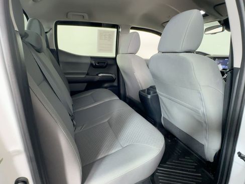 Used 2020 Toyota Tacoma SR5 image 27